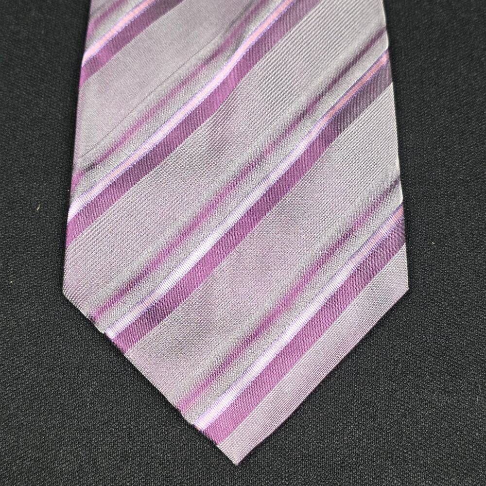 REGIS Men's Purple Silver Striped 100% Silk Necktie
